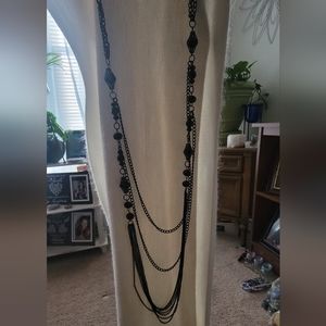 Long layered neckless